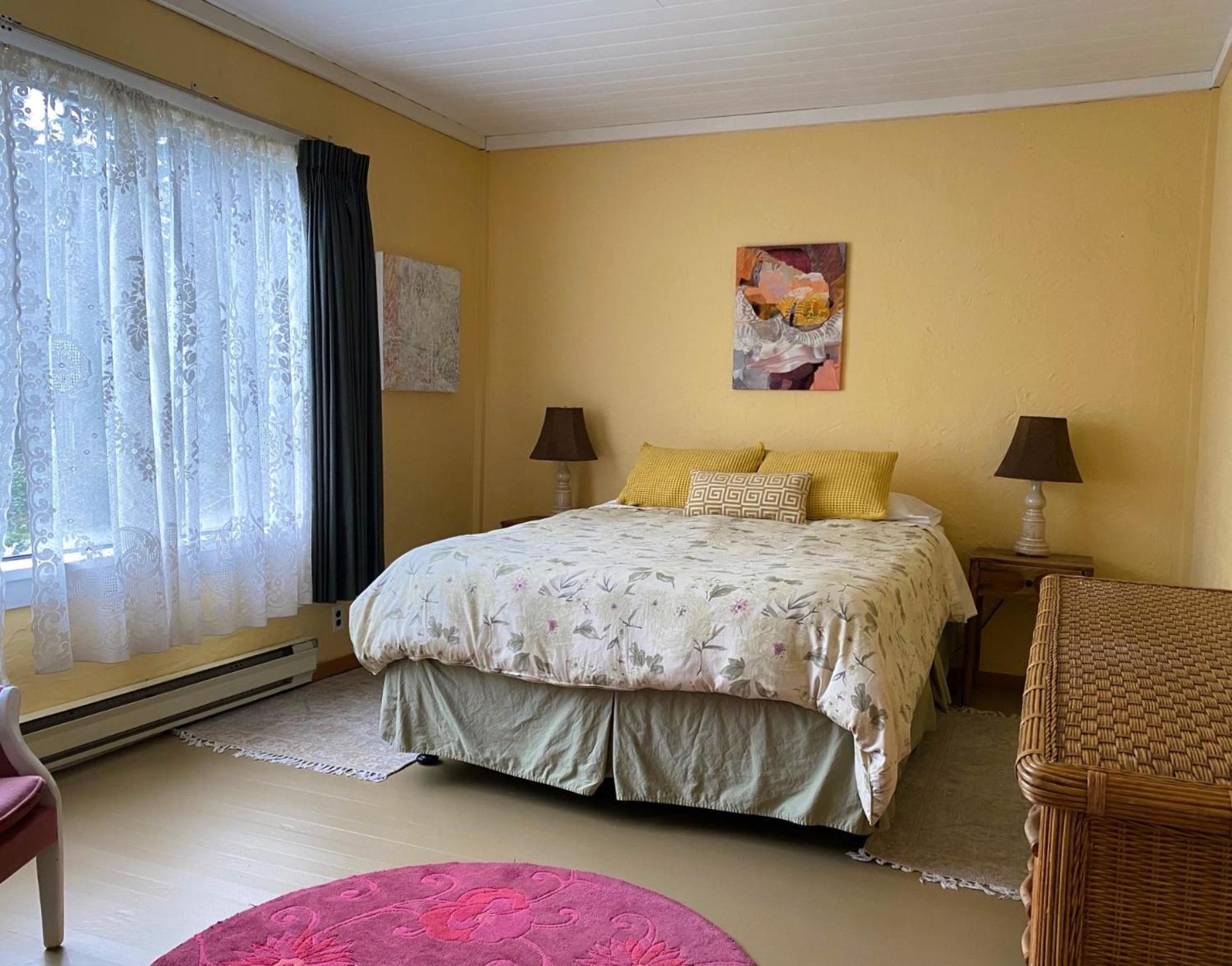 Driftwood Village Cottages Sturdies Bay Экстерьер фото